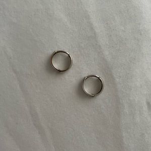 14k White Gold Hoops from Mejuri